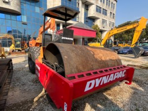 Used Dynapac CA 301D/CA 251D Road Roller Single Drum with Motor Pump & Gearbox Japan Origin 2018 Model Good Working Condition - Product Image 4