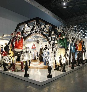 Mannequins féminins grandeur nature en solde pour vitrine, <span class=keywords><strong>mannequin</strong></span> féminin grande taille - Product Image 5