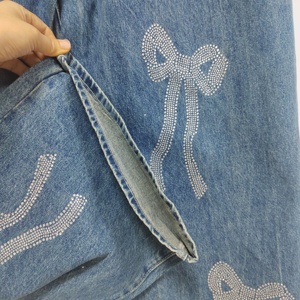 Pantalones Vaqueros de Mezclilla para Mujer Huanqiu, Diseño Retro con Lazo de Cristal Brillante, Vaqueros Elegantes de Alta Calidad para Mujer, Fabricante - Product Image 4