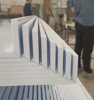 Banc d'île centrale en polypropylène mobilier de laboratoire avec armoires expérience chimique