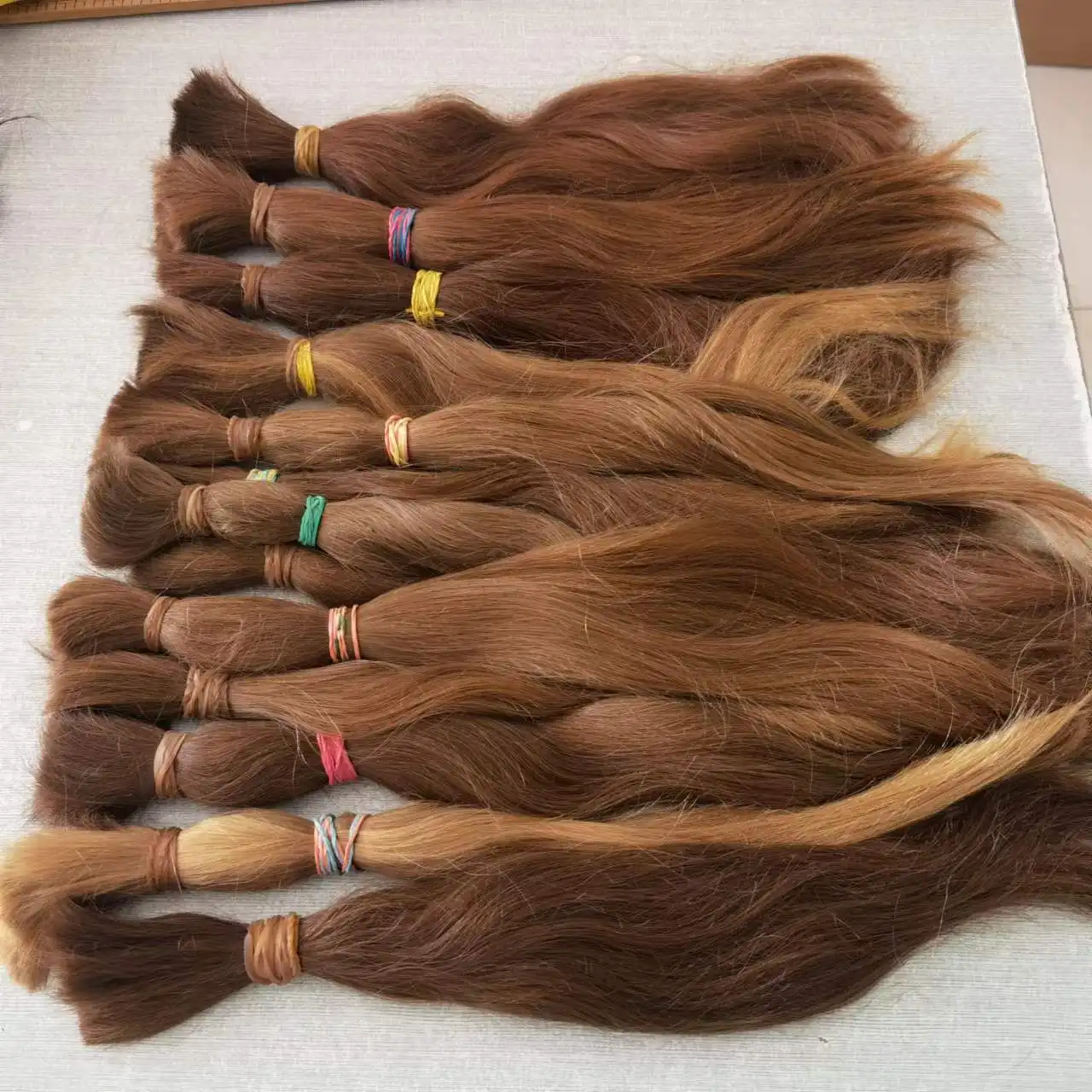 Commercio all'ingrosso vergine vergine capelli umani alla Remi fornitore della fabbrica Remi cuticola capelli russi capelli naturali marroni vergini