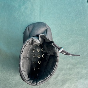 Guanti e Scarpe di Contenimento per Pazienti con Solette a Rivetti - Set Protezione e Prevenzione Autodanneggiamenti - Addestramento ABDL - Product Image 2