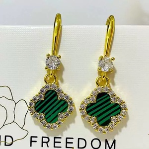 Boucles d'Oreilles Pendantes pour Femme en Métal et Strass, Motif Fleur et Trèfle - Product Image 3