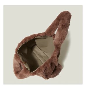 女性ラージファッション暖かい冬ふわふわソフトぬいぐるみショルダーハンドバッグショッパーフェイクファートートバッグ - Product Image 6