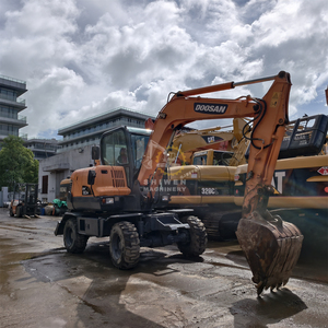 Excavatrice sur pneus d'occasion Doosan DX60W avec moteur Cummins pour travaux de terrassement, machines de construction Doosan DX60 DX75 DX80 mini-pelles - Product Image 5