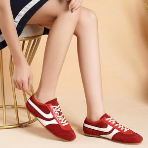 Zapatillas Retro para Mujer, Estilo Nuevo 2025, Piel de Becerro Suave, Casuales y Versátiles, Zapatillas Blancas - Product Image 2