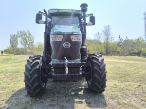 Mini Tractor Tavol de 90HP 4x4 de Alta Productividad con Motor y Transmisión por Engranajes para Uso Agrícola y de Jardinería - Product Image 6