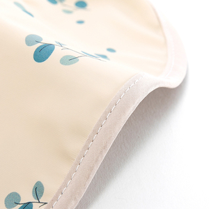 Bavoirs de bave pour bébé OEM & ODM Bavoirs en carton pour bébé Bavoir en PU imperméable et réutilisable Ailes d'ange - Product Image 6