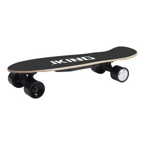 Planche à roulettes électrique populaire pour les enfants débutants, vitesse maximale de 20 km/h, autonomie de 8 km, plateau en bois d'érable en alliage d'aluminium, moteur de 350 W, meilleur cadeau de Noël - Product Image 6