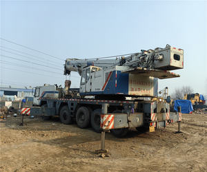 <b>Used</b> Zoomlion QY90V6 90 Ton Lifting <b>Truck</b> <b>Crane</b> Qy50v Qy35v Ztc305h5 Ztc250v5 Mobile <b>Crane</b> for Sale - Product Image 4