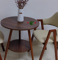 Table basse en bois au design moderne et abordable