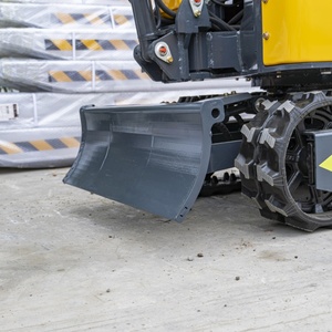 Mini-pelle de qualité supérieure de 0,6 tonne, stable pour les travaux de <span class=keywords><strong>jardinage</strong></span> et les travaux d'ingénierie légère - Product Image 4