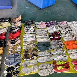 Venta al por mayor zapatos <span class=keywords><strong>de</strong></span> segunda mano zapatos para correr los hombres a bajo <span class=keywords><strong>precio</strong></span> usado zapatos <span class=keywords><strong>de</strong></span> fútbol transpirable <span class=keywords><strong>de</strong></span> cuero stock - Product Image 6