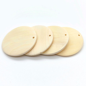 Disques ronds <span class=keywords><strong>en</strong></span> <span class=keywords><strong>bois</strong></span> 50x5.5mm, <span class=keywords><strong>grand</strong></span> <span class=keywords><strong>cercle</strong></span> plat lourd inachevé avec trou pendentif <span class=keywords><strong>en</strong></span> <span class=keywords><strong>bois</strong></span> naturel - Product Image 2