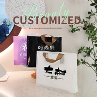 Sacs fourre-tout pour magasin de vêtements pour femmes sur mesure Sacs de poche en plastique avec logo imprimé pour cosmétiques et achats de vêtements
