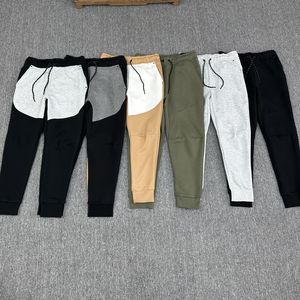 Survêtement Homme NK Tech Fleece de Marque de Luxe Qualité Supérieure Originale 3 Pièces Coton : Sweat à Capuche, Pantalon de Survêtement et Short pour la Course - Product Image 4