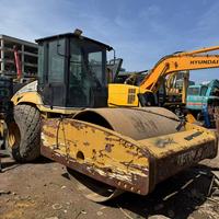 Compacteur vibrant d'occasion de marque américaine CAT CS683E, en bon état de fonctionnement, pour la construction routière, en stock