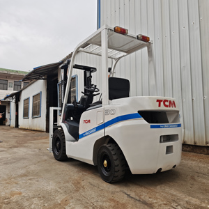 Chariot élévateur diesel d'occasion du Japon, chariot élévateur TCM 30 3 tonnes avec moteur Isuzu, importé du Japon, original - Product Image 3