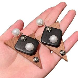 Pendientes Geométricos de Madera con Perla Sintética para Mujer, Estilo Minimalista para Uso Diario 2025 - Product Image 2