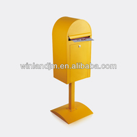 Boîte aux lettres extérieure autoportante en métal avec revêtement en poudre et serrure Winland W1117A