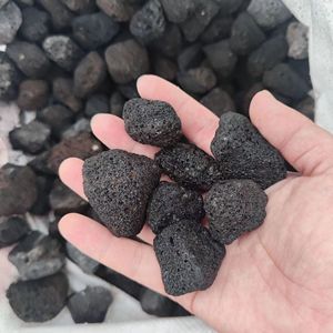 Venta al por mayor Natural negro marrón decorativo marrón oscuro <span class=keywords><strong>lava</strong></span> piedra curación rocas aislamiento natural basalto piedra para fengshui - Product Image 3