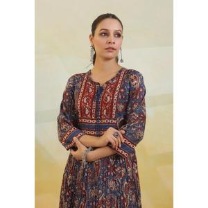 Kurtis en coton pour femmes avec broderie et couture artisanale de style indien en vente en ligne pour femmes - Product Image 4