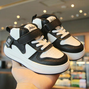 Chaussures en <span class=keywords><strong>cuir</strong></span> PU pour enfants, nouvelle mode britannique, bottes pour garçons et filles, chaussures élégantes pour petits garçons - Product Image 5