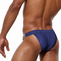 Maillot de bain pour homme, demi-hanche, boucle métallique latérale, ouverture latérale, couleur unie, sous-vêtements sexy, fente haute avec bonnet, string bikini pour homme