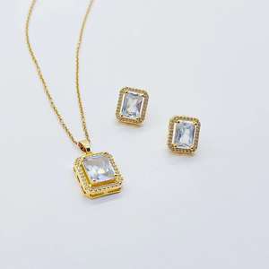 Ensembles de colliers de boucles d'oreilles de style vintage de haute qualité pour femmes bijoux en zircon de bonne qualité pour l'exportation en gros - Product Image 4