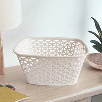 Paniers de rangement en plastique fabriqués à partir de paille de blé, utilisables pour les besoins quotidiens.