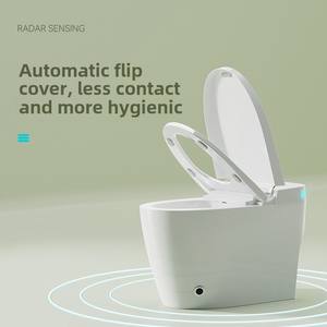 Toilettes automatiques domestiques intelligentes avec télécommande, bouclier en mousse anti-éclaboussures, évier en céramique intégré et réservoir d'eau - Product Image 4