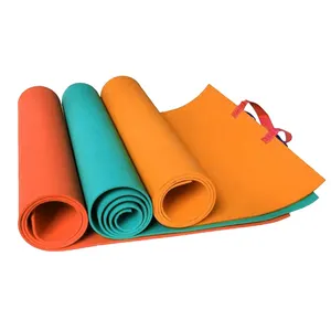 Individuelle doppelseitige bunte Polyethylen 5mm Schaumstoff camping Yoga Fitnessstudio Übung weiche Eva-Schaum wanderndecke Pad-Matte mit Trageträger