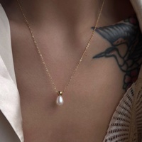 Nouveau Collier Dazan Été 2027 en Acier Inoxydable Plaqué Or 18 carats Anti-ternissement avec Perles d'Imitation Vintage pour Femme - Vente en Gros