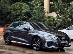 <span class=keywords><strong>Audi</strong></span> <span class=keywords><strong>A3</strong></span> Premium 2024, Sedán de Lujo en Argelia, Asientos de Cuero, Automático, Turbo, Volante a la Izquierda, Interior Oscuro, Neumáticos R18 - Product Image 4