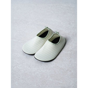 Ciabatte sportive calzini crema maglia Aqua scarpe 225 ~ 235 mm - Product Image 1