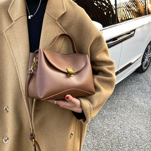 Sac à bandoulière pour femme avec fermeture à cadenas 2026 – Sac polyvalent tendance rétro pour femme - Product Image 2