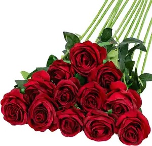 12PCS fiori di seta artificiale Bouquet di rose realistiche stelo lungo per la decorazione domestica di nozze festa (rosso)