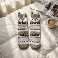 Chaussettes pantoufles jetables 3D animaux pour femme - Chaussettes douces antidérapantes à double couche chauffantes avec logo intégré pour usage intérieur