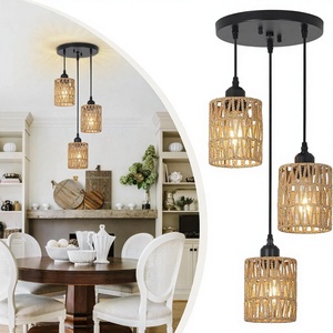 Lustre de plafond LED en fer forgé et rotin tressé, style américain, avec télécommande, garantie 5 ans - Fait main, trois têtes, noir - Product Image 1