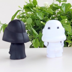 Grinder per Erbe a 3 Strati a Forma di Darth <span class=keywords><strong>Vader</strong></span> in Lega di Zinco, Trituratore Manuale per Fumo - Product Image 2