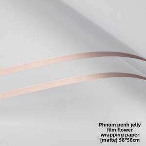Meilleure vente de papier d'emballage imprimé mat à bordure doré<span class=keywords><strong>e</strong></span> florale coréenne <span class=keywords><strong>Film</strong></span> de gelé<span class=keywords><strong>e</strong></span> pour bouquet de fleurs pour l'exportation - Product Image 4