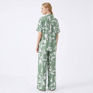 Conjunto <span class=keywords><strong>de</strong></span> 2 Piezas <span class=keywords><strong>para</strong></span> <span class=keywords><strong>Mujer</strong></span>, Estampado Floral, Casual, Verano, Cuello Solapa, Manga Corta, <span class=keywords><strong>para</strong></span> Uso Diario - Product Image 3