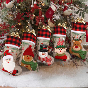 Nuova decorazione di <span class=keywords><strong>natale</strong></span> copri sedia copri sgabello nuova sedia bambola copri ornamenti decorativi per la casa arredo - Product Image 2