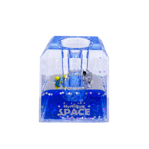 Cube de très grande surface en acrylique, 5x5cm, plateau flottant et de très bonne qualité - Product Image 2