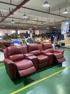 Rotes Echtleder Elektrisches Relaxsofa 3-Sitzer Villa Heimkino-Möbel Leder Elektrisch Verstellbares Funktionales Sofa Kinosessel - Product Image 6