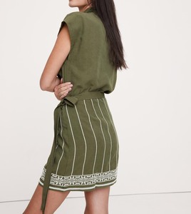 Completo da donna 2 pezzi: camicia <span class=keywords><strong>a</strong></span> maniche corte con bottoni + gonna <span class=keywords><strong>a</strong></span> trapezio <span class=keywords><strong>in</strong></span> misto <span class=keywords><strong>lino</strong></span> <span class=keywords><strong>a</strong></span> <span class=keywords><strong>righe</strong></span>, traspirante, verde, casual - Product Image 2