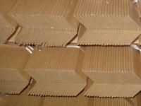 Protection d'angle en carton recyclable très demandée – Protections d'angle en papier pour palettes