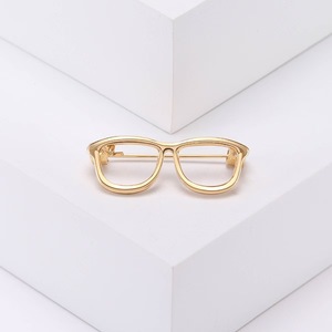 Mignon lunettes broche conception métallique stylisé aiguille corsage accessoire personnalité broche collier broche boucle anti-dérapante - Product Image 3