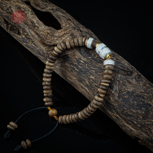 Pulsera de cuentas de agarwood artesanal de 6 mm con incrustaciones de plata y piedras, estilo 7, accesorio de lujo refinado - Product Image 1
