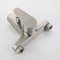Ensemble de robinetterie de douche murale moderne en acier inoxydable SUS 304 avec mitigeur de baignoire, douchette à main, rail de douche, bec de baignoire et ensemble de douche pluie pour salle de bain